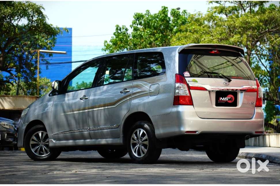 Toyota Innova 2.5 Z Diesel 7 Seater Bs Iv, 2015, Diesel
