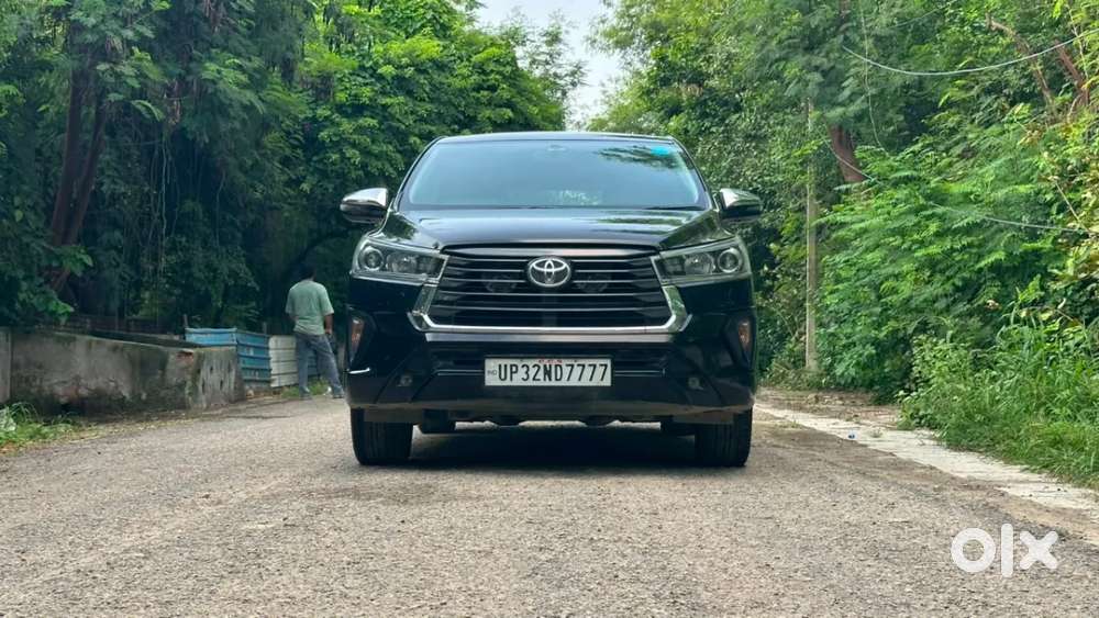 Toyota Innova Crysta 2.7 Zx At, 2022, Petrol