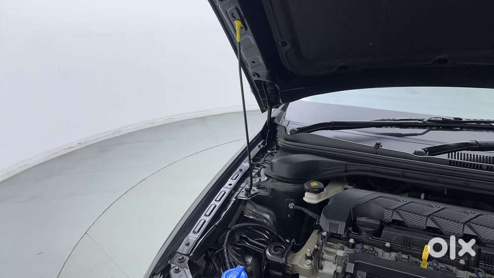 Hyundai Verna 1.5 Sx (o) Petrol Mt, 2023, Petrol