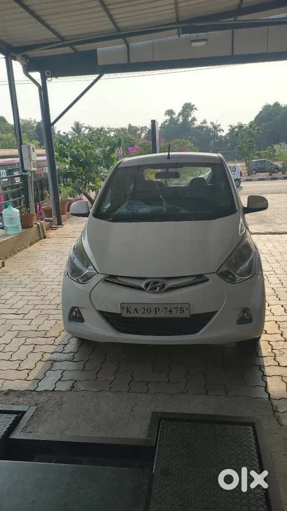 Hyundai Eon 2011 Petrol Well Maintained