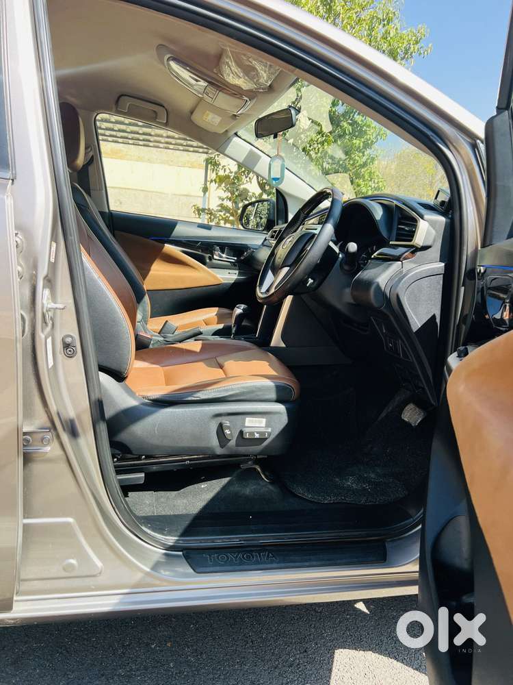 Toyota Innova Crysta 2.8z Automatic, 2018, Diesel