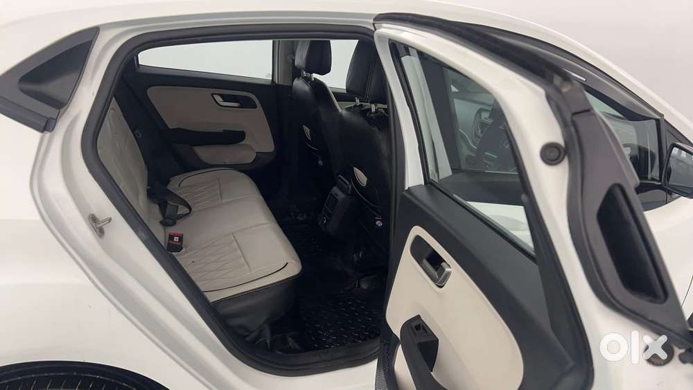 Tata Altroz 1.5 Xz Plus Diesel, 2022, Diesel