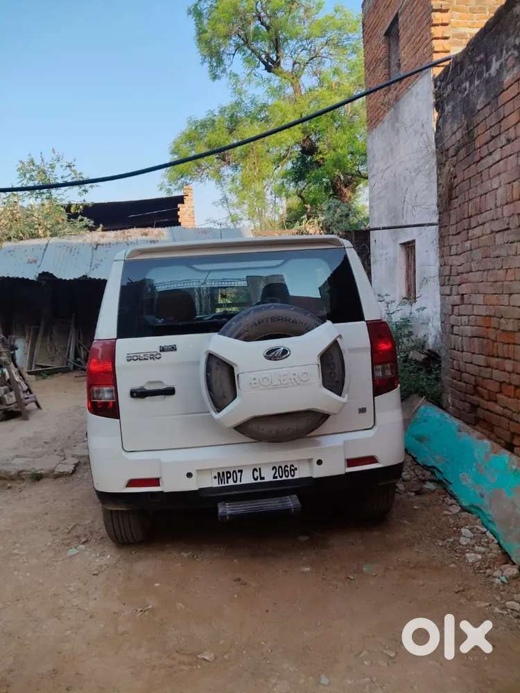 Mahindra Bolero Neo 2022