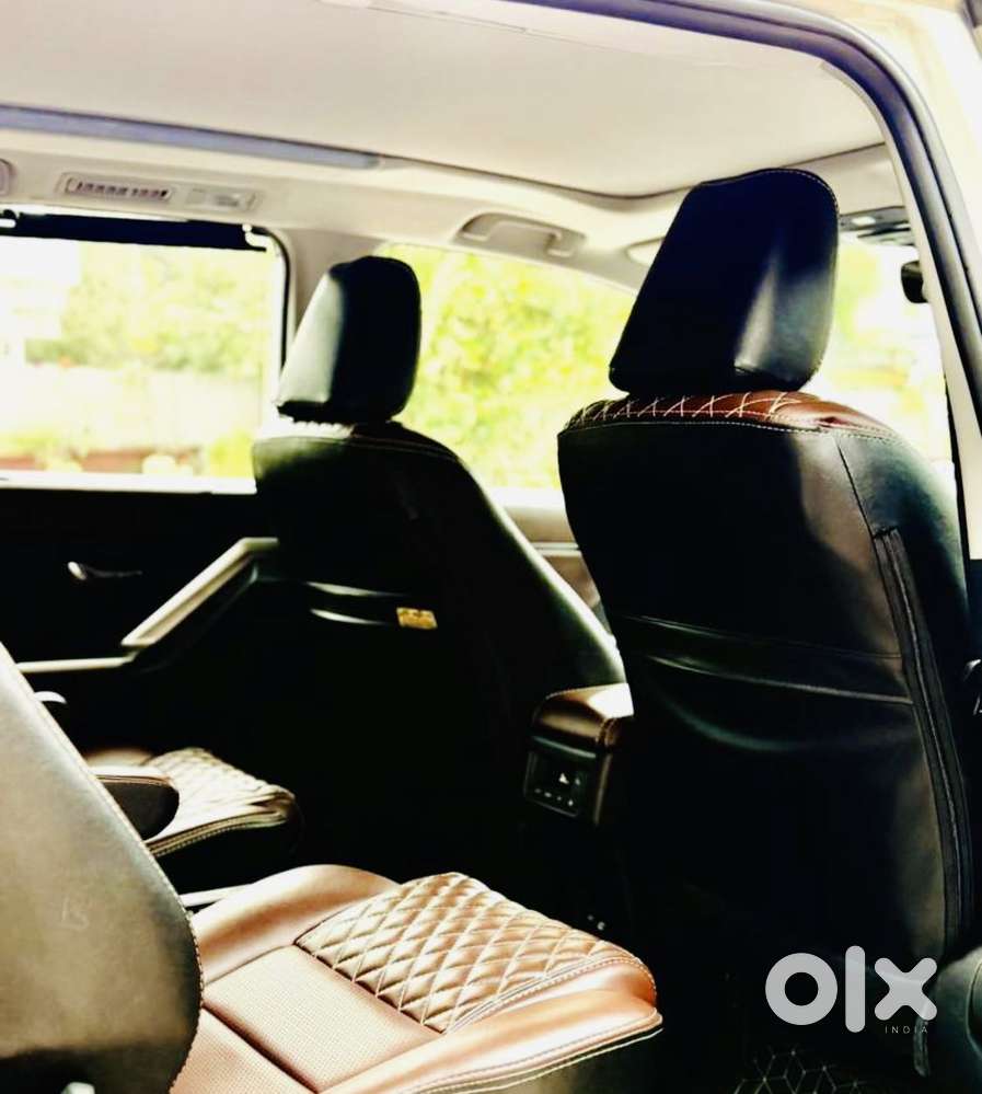 Toyota Innova Hycross 2.0 Vx (o) Hybrid 8 Str, 2023, Electric