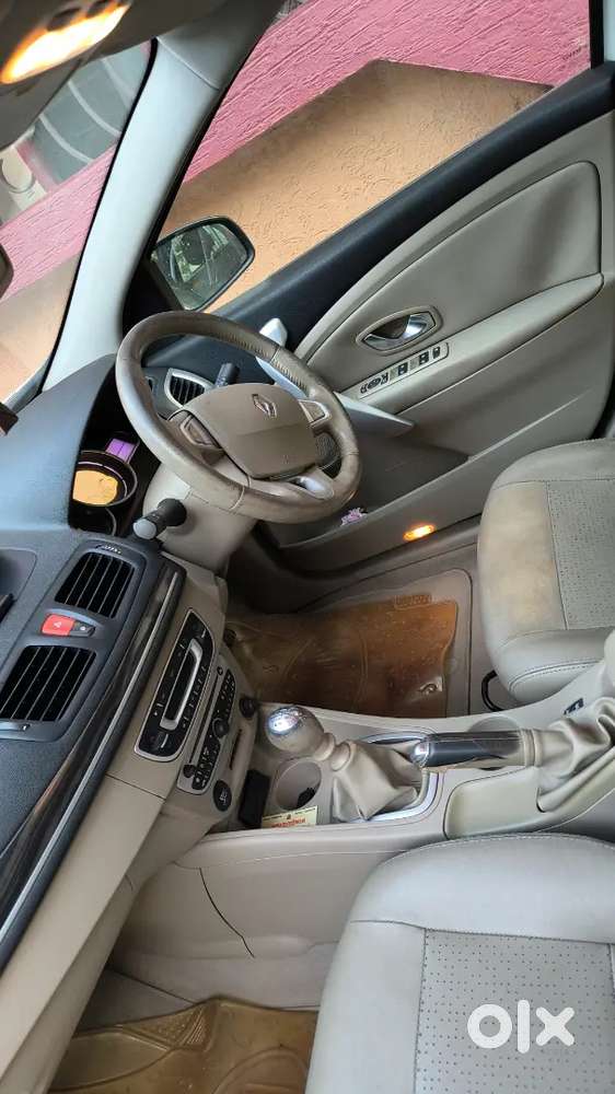Renault Fluence 2012 Diesel 120000 Km Driven