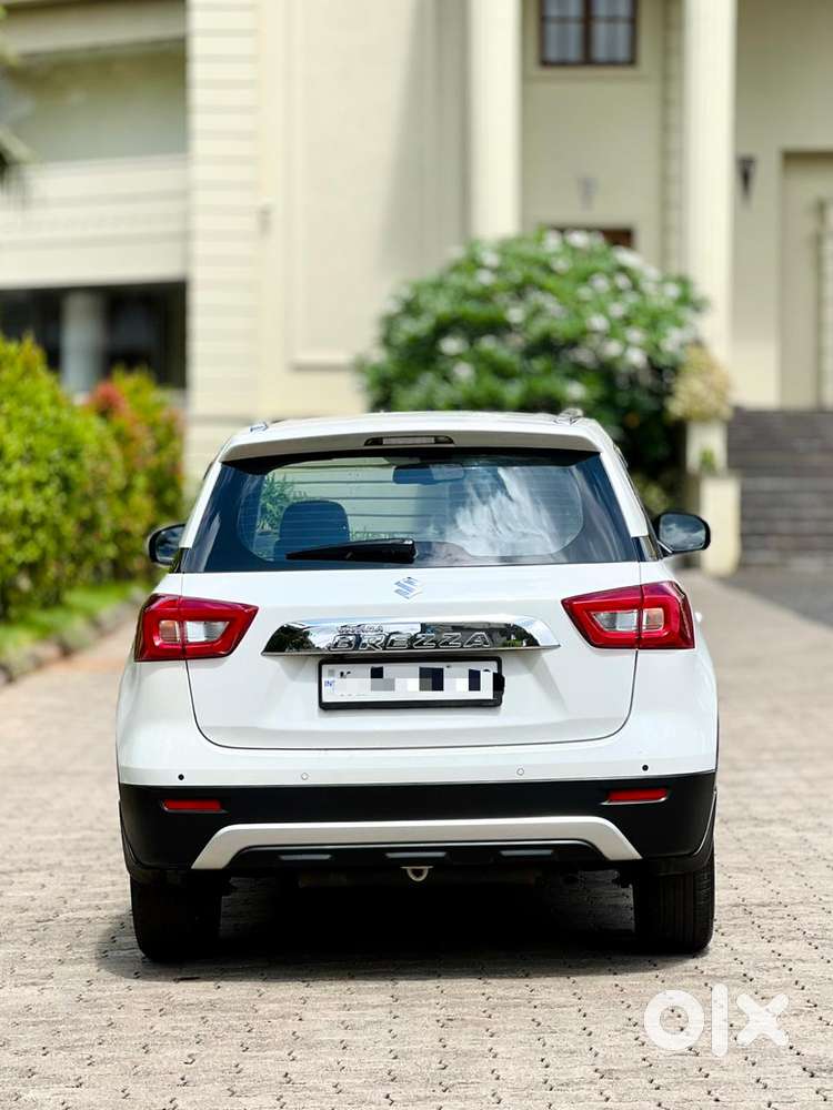 Maruti Suzuki Brezza 1.5 Zxi Plus Smart Hybrid, 2021, Petrol