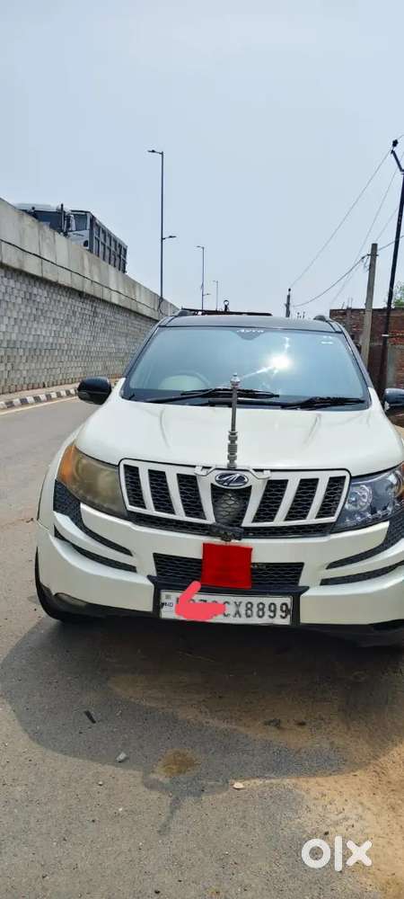 Mahindra Xuv500 2015 Diesel Second Owner