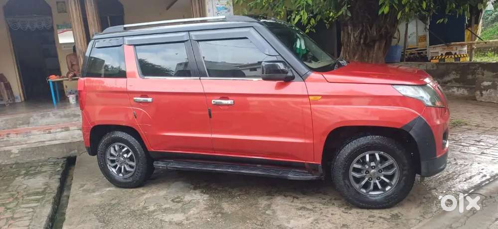 Mahindra Tuv 300 2018
