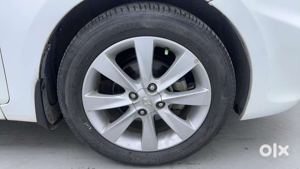 Hyundai Verna Fluidic 1.6 Vtvt Sx Automatic, 2012, Petrol