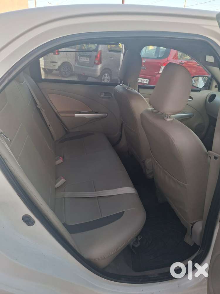 Toyota Etios 2014-2016 V, 2016, Petrol