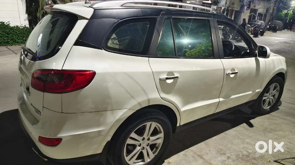 Hyundai New Santa Fe 2011 Diesel 86000 Km Driven