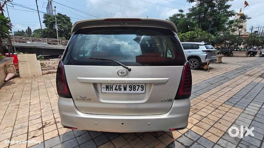 Toyota Innova 2.5 E Diesel Ps 8-seater, 2013, Diesel