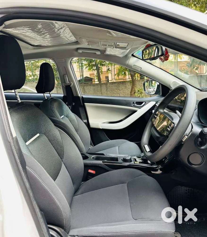 Tata Nexon Creative Plus S 1.5 Revotorq Diesel 6 Amt, 2025, Diesel