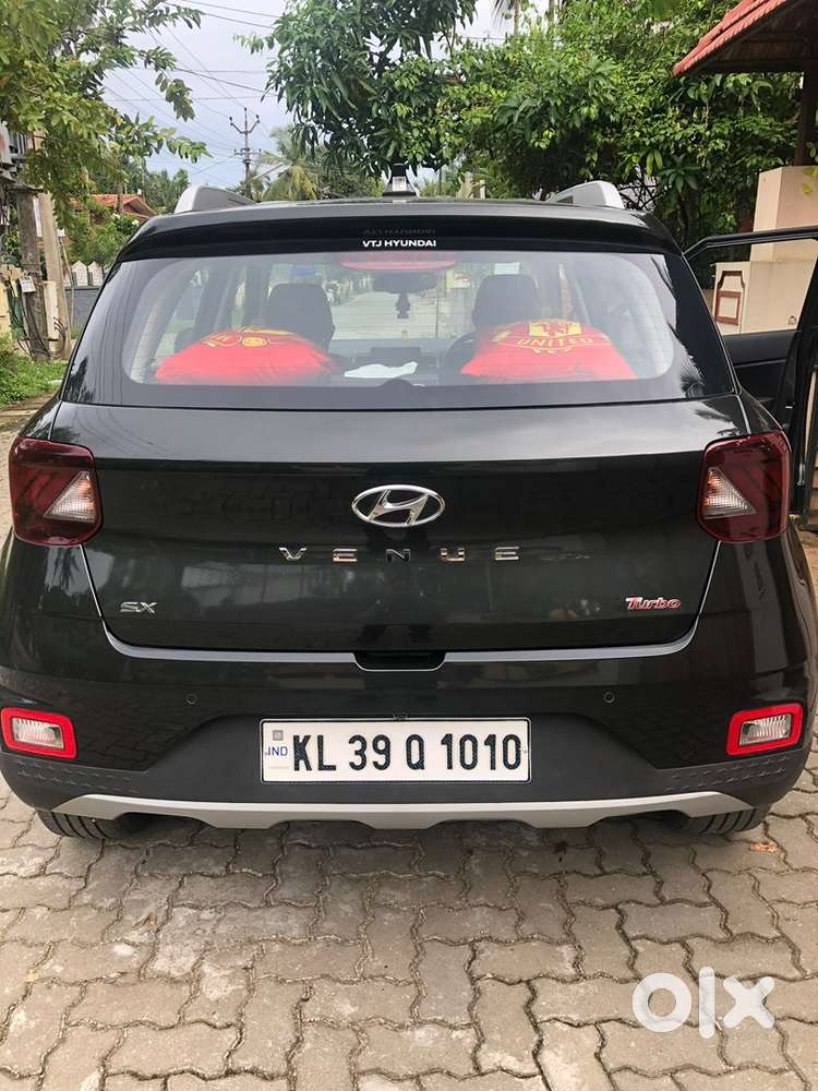 Hyundai Venue 2019 Petrol Well Maintained