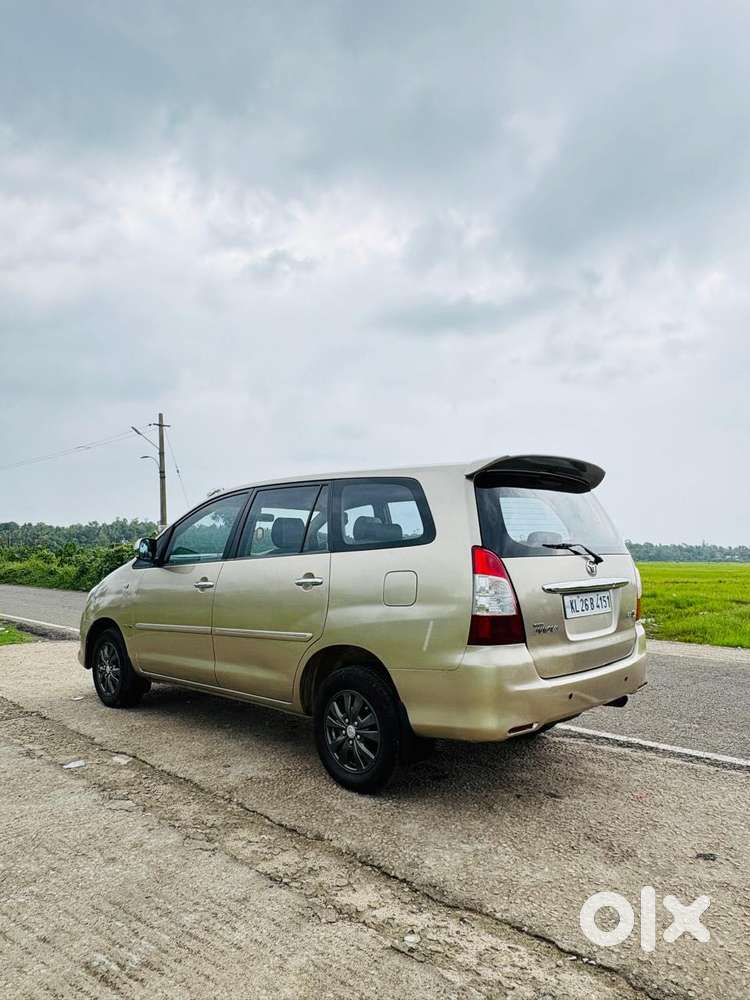 Toyota Innova 2.5 Ev Ps 8 Str, 2011, Diesel