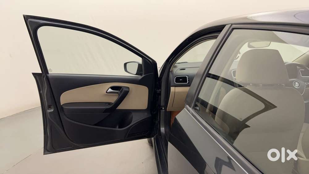 Volkswagen Polo 2009-2013 Petrol Highline 1.2l, 2016, Petrol