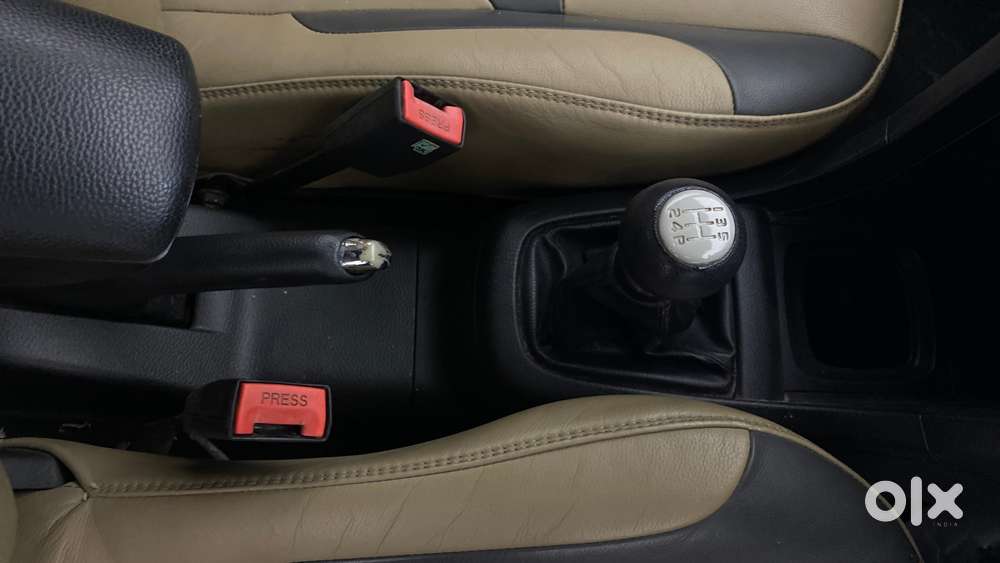 Maruti Suzuki Swift Zxi, 2013, Petrol