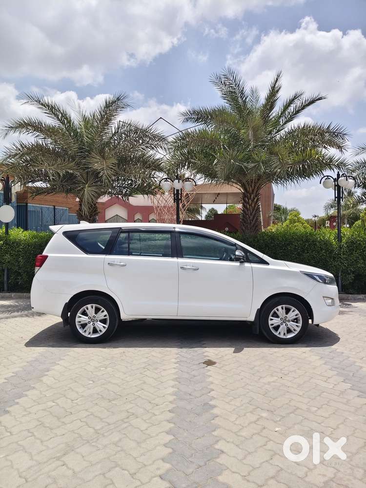 Toyota Innova Crysta 2.8z Automatic, 2019, Diesel