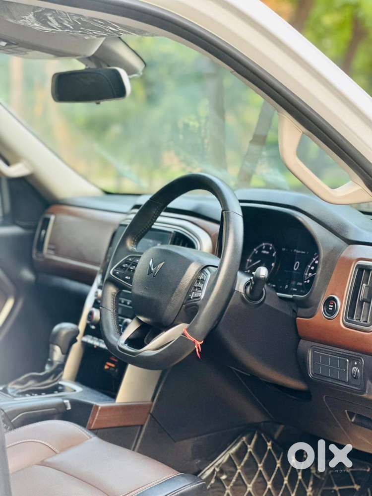 Mahindra Scorpio N Z8 Petrol At 7 Str, 2024, Petrol