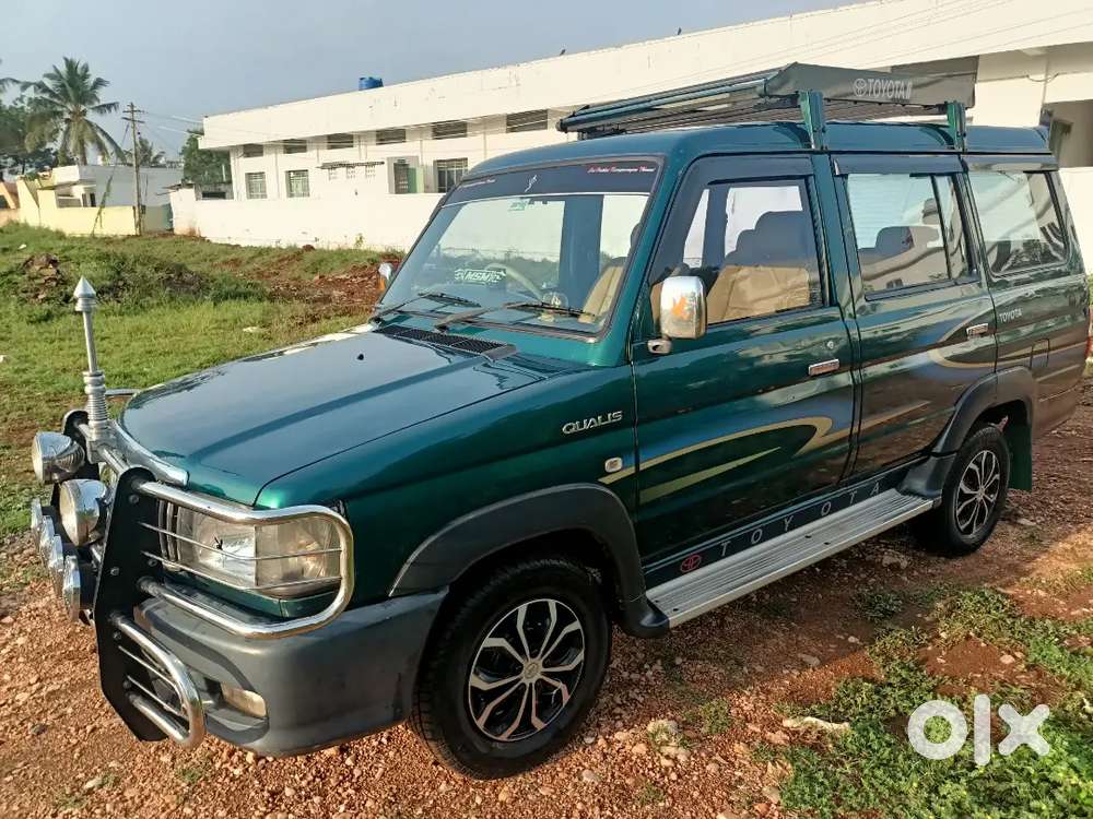 Toyota Qualis 2004 Diesel Well Maintained