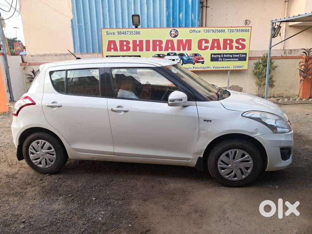Maruti Suzuki Swift Vxi 1.2 Abs Bs-iv, 2013, Petrol