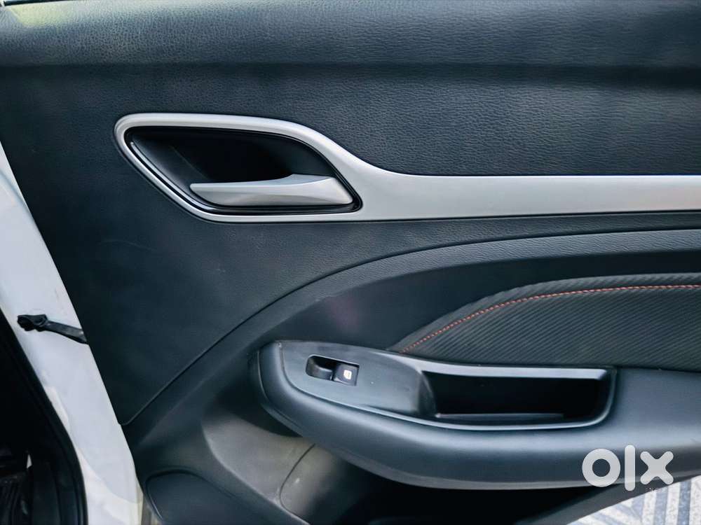 Mg Zs Ev Excite, 2023, Petrol