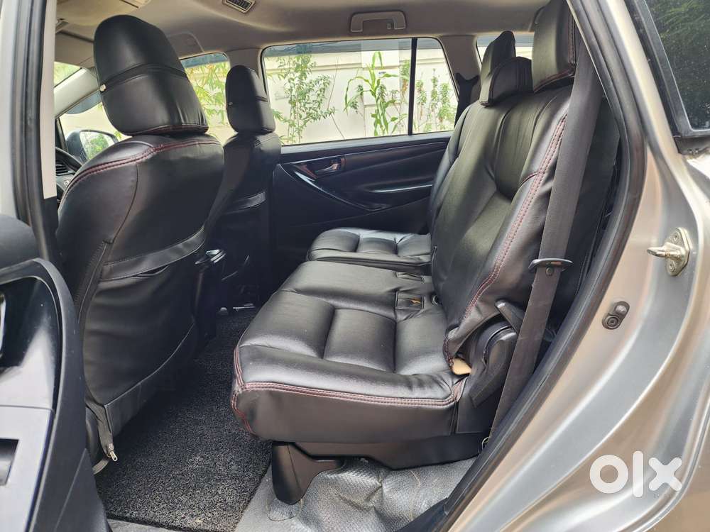 Toyota Innova Crysta 2.4 G Mt 8s, 2016, Diesel