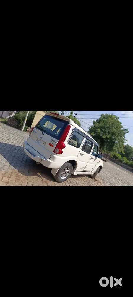 Mahindra Scorpio Classic 2010 Diesel 90000 Km Driven