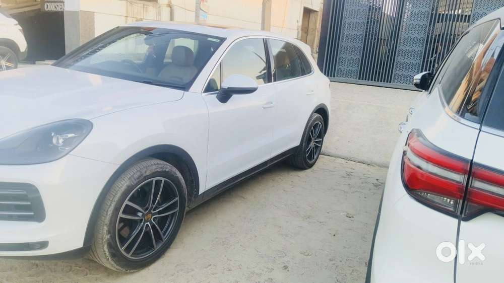 Porsche Cayenne Platinum Edition, 2020, Petrol