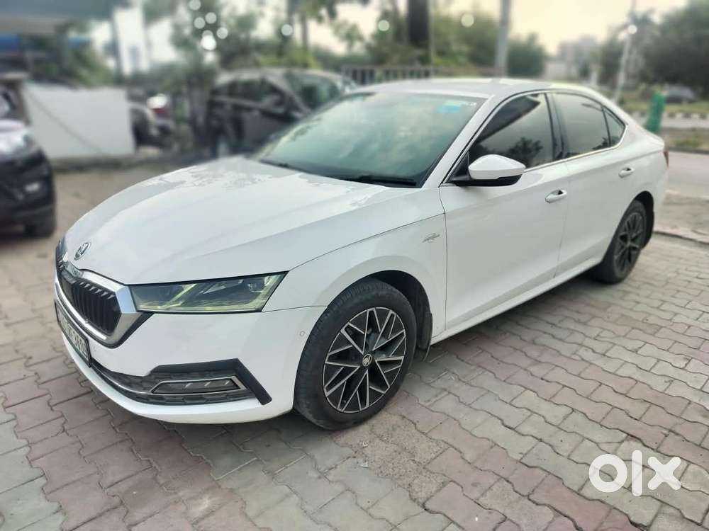 Skoda Octavia 2.0 L K Tsi At, 2022, Petrol
