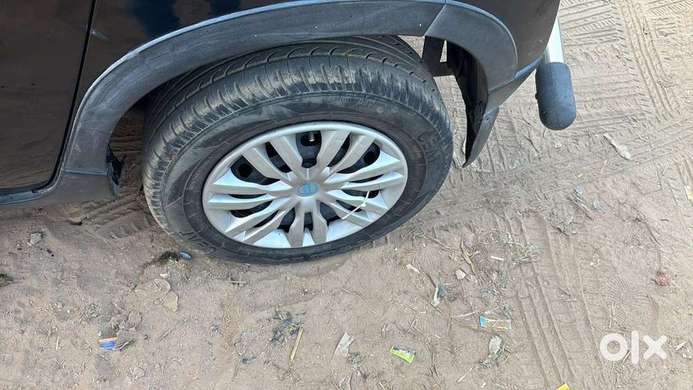 Mahindra Kuv 100 2016 Model
