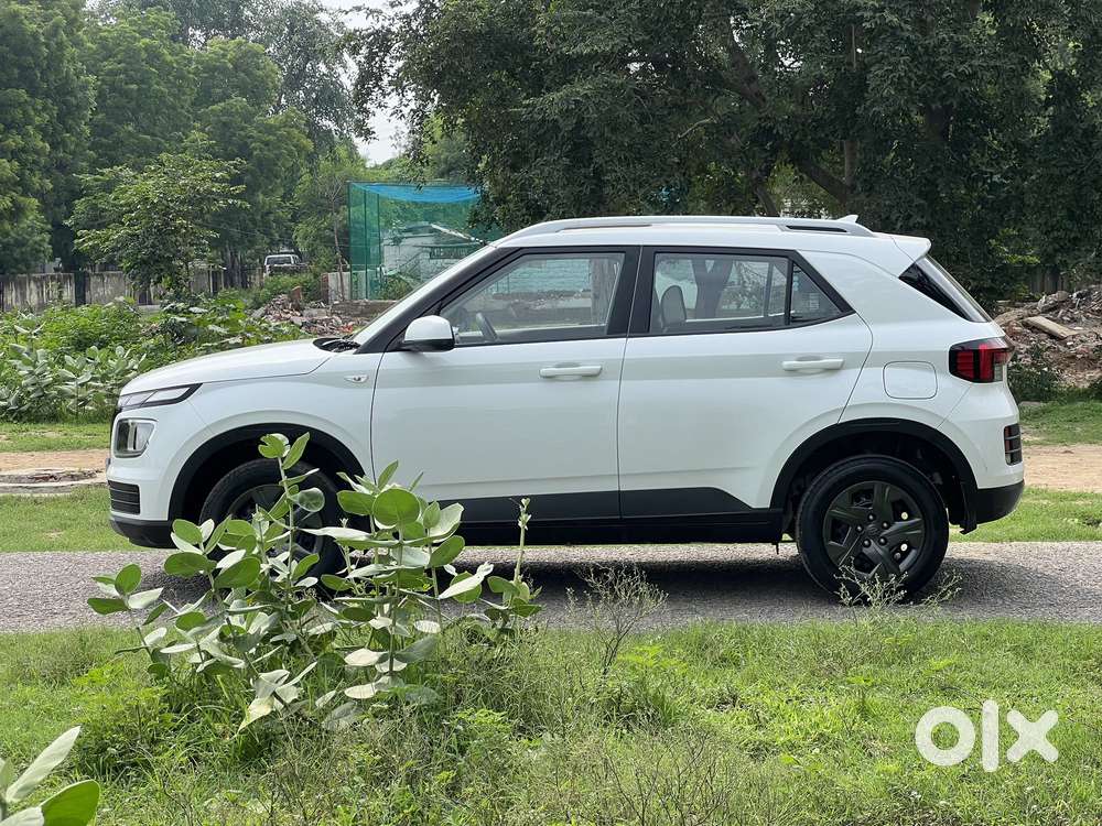 Hyundai Venue S Plus Mt 1.2 Kappa, 2025, Petrol
