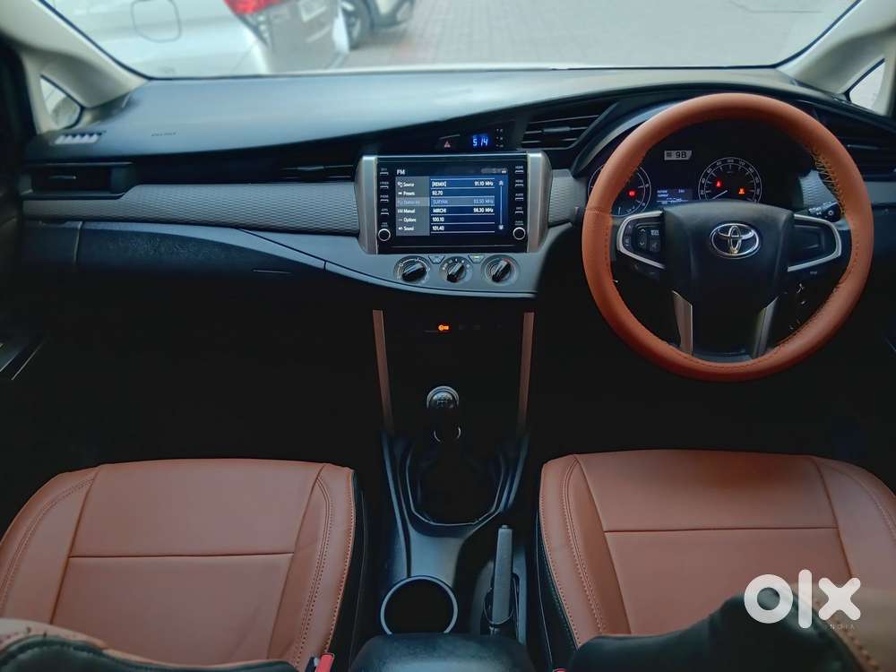 Toyota Innova Crysta 2.4 G Mt, 2022, Diesel