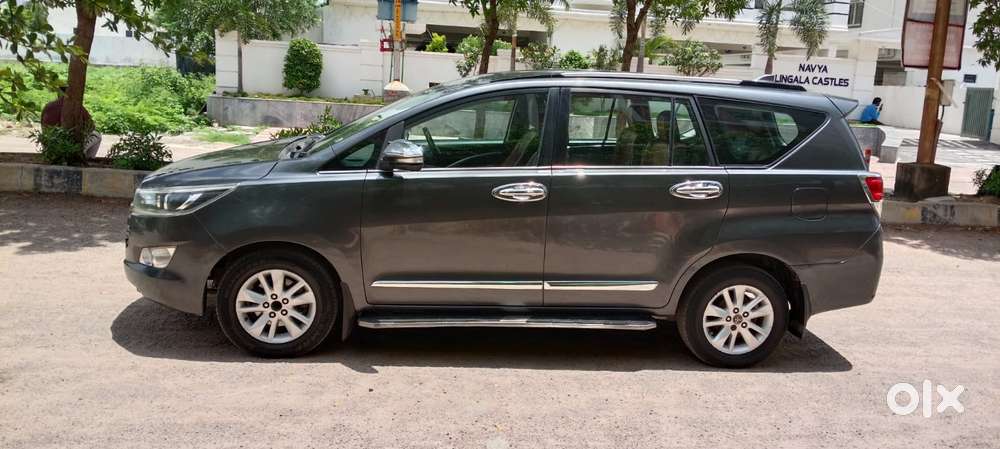 Toyota Innova Crysta 2.4 V 7 Str, 2017, Diesel