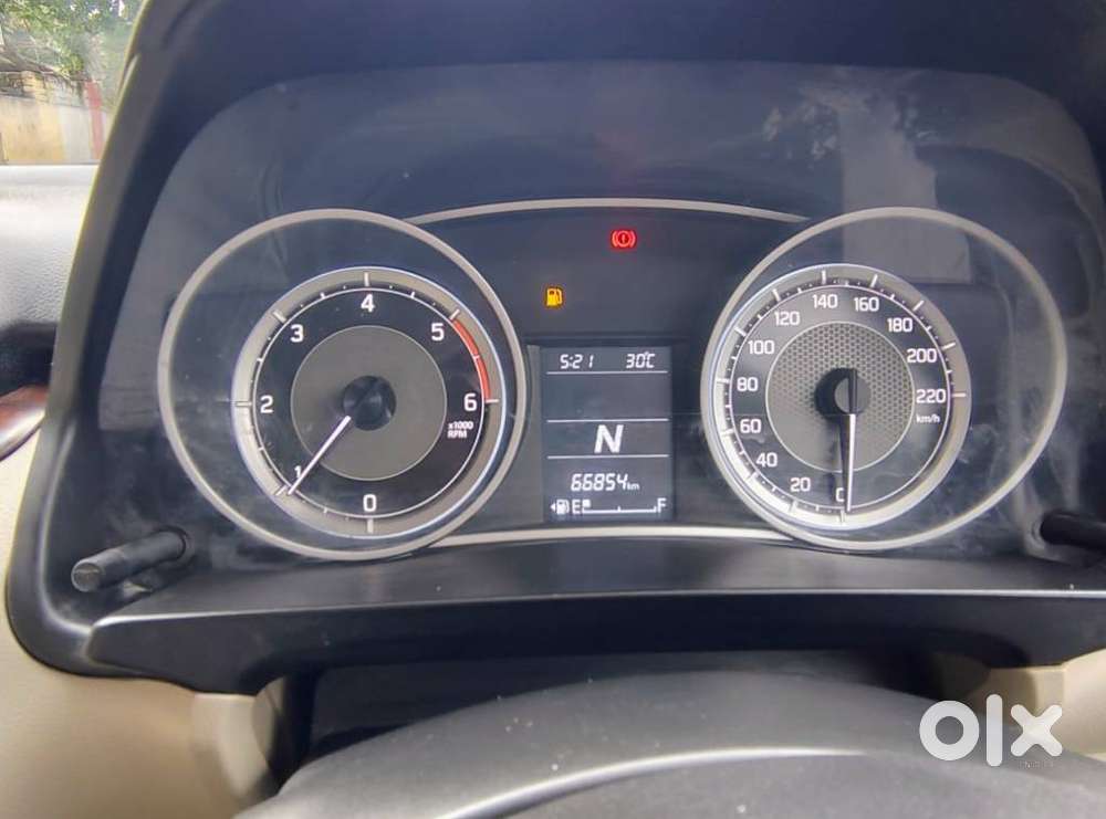 Maruti Suzuki Swift Dzire Amt Zdi, 2018, Diesel