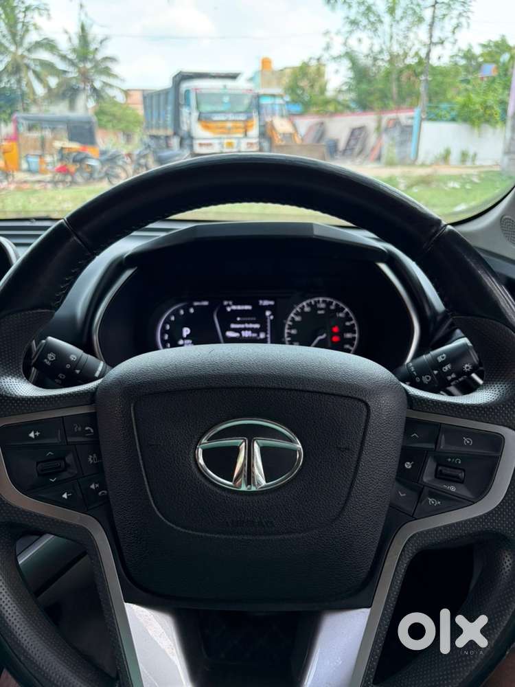 Tata Safari Xza+ Automatic Diesel 2021 – Top-end Variant