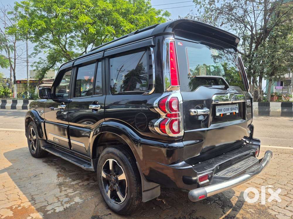 Mahindra Scorpio Classic 2.2 S 11 Mt 7 Str, 2023, Diesel