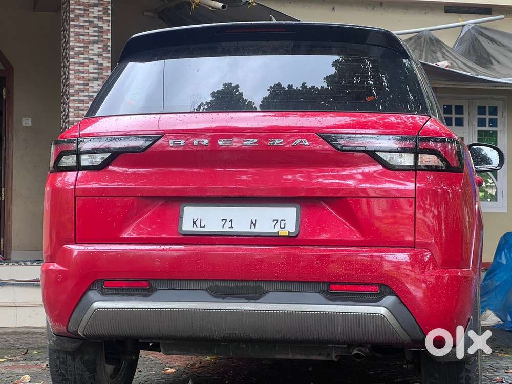 Maruti Brezza Vxi 2024