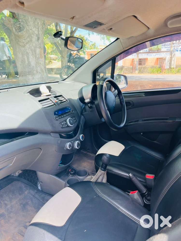 Chevrolet Beat Petrol 2011