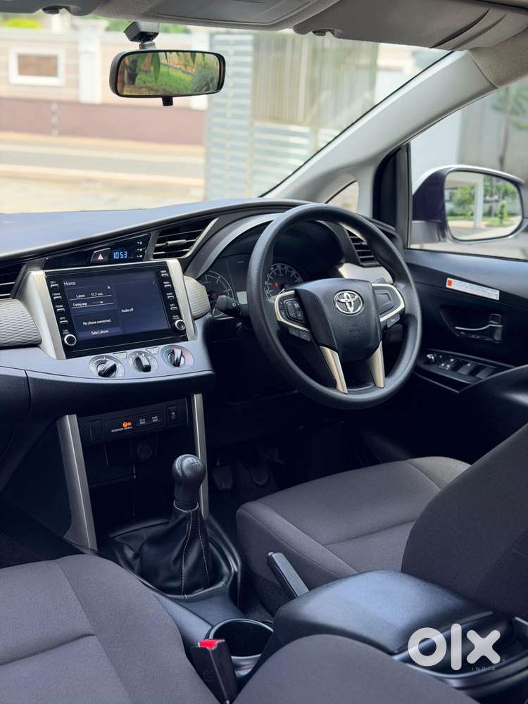 Toyota Innova Crysta 2.4 G Plus Mt 7 Str, 2023, Diesel