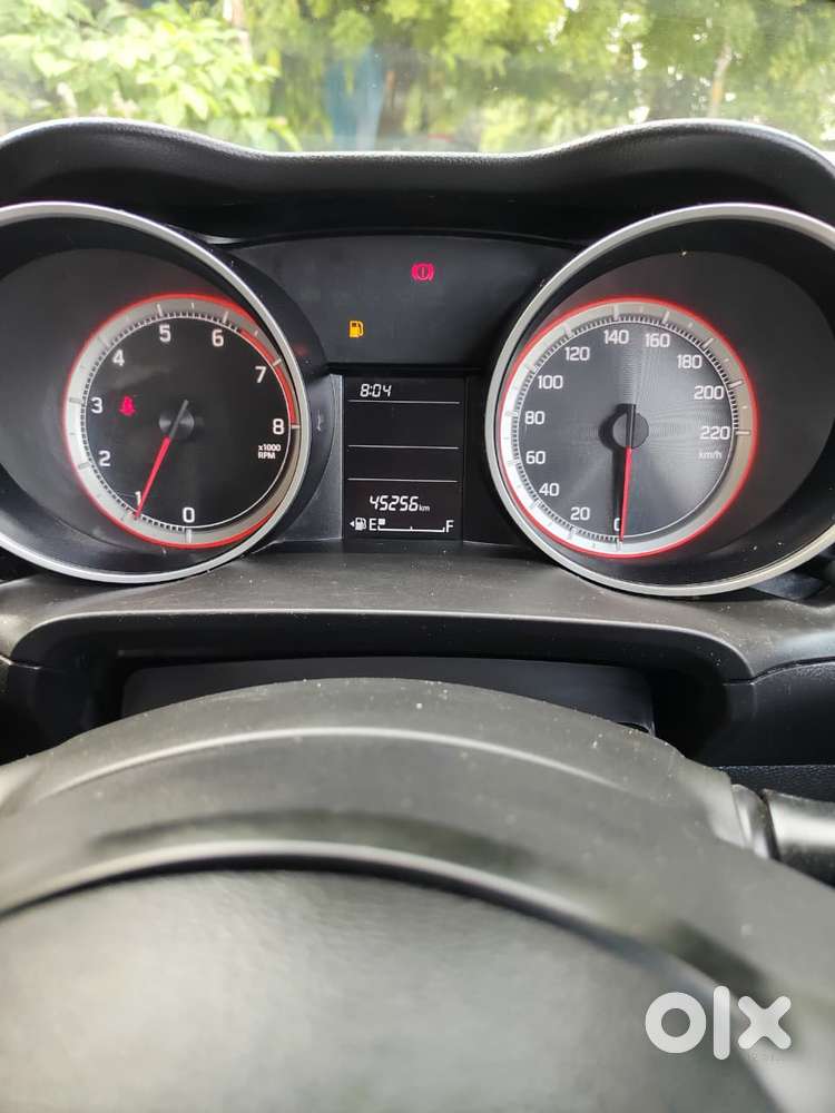Maruti Suzuki Swift Vxi + Manual, 2022, Petrol