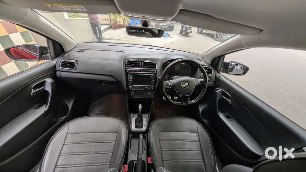 Volkswagen Polo Gt 1.2 Tsi Sunset Red, Black Roof.