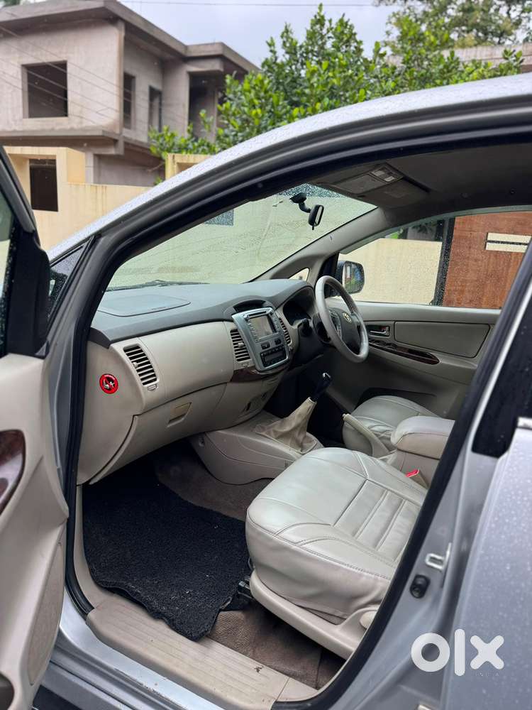 Toyota Innova 2013 Diesel Well Maintained