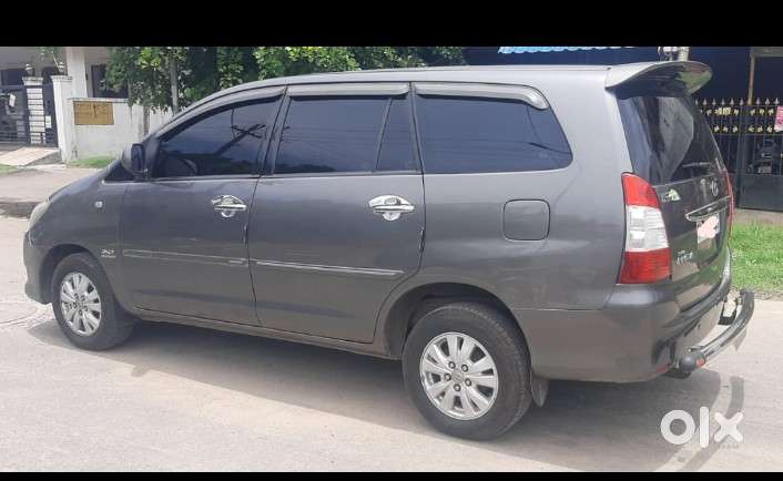 Toyota Innova 2.5 V 7 Str, 2010, Diesel