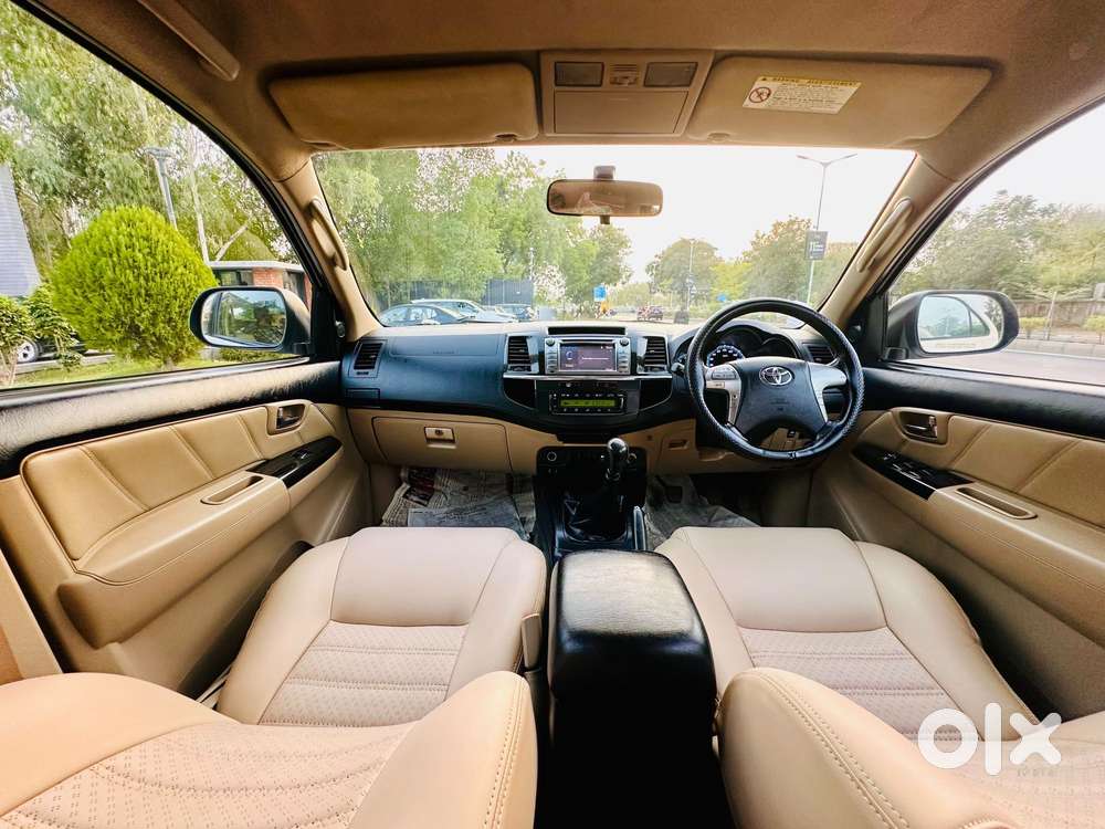 Toyota Fortuner 4x2 Manual, 2014, Diesel