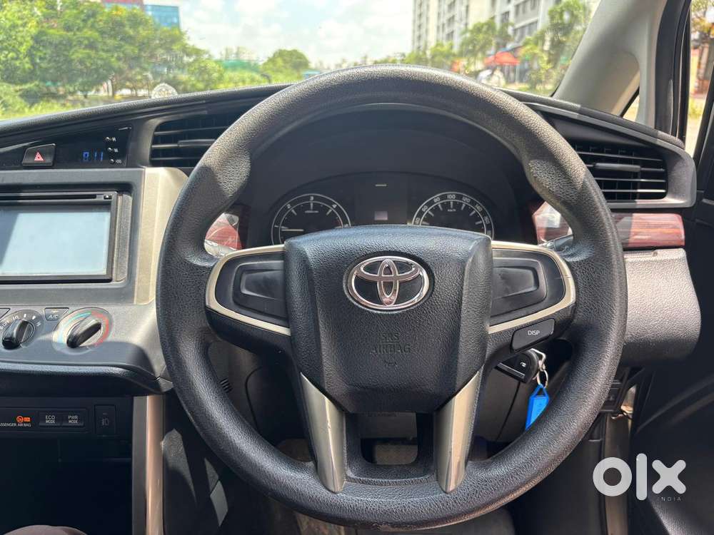 Toyota Innova Crysta 2.8 Gx At, 2016, Diesel