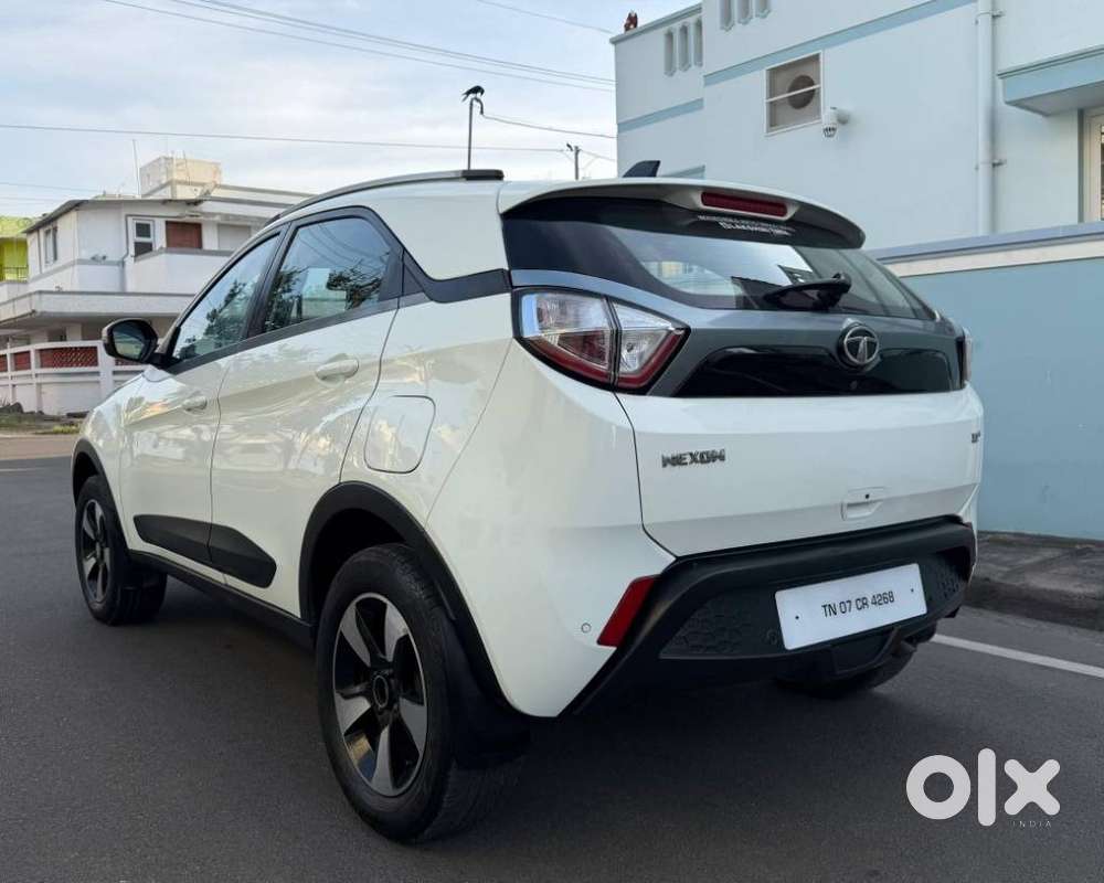 Tata Nexon Xz Plus (hs), 2018, Petrol