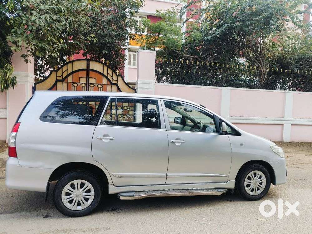 Toyota Innova 2.5 G (diesel) 8 Seater, 2013, Diesel