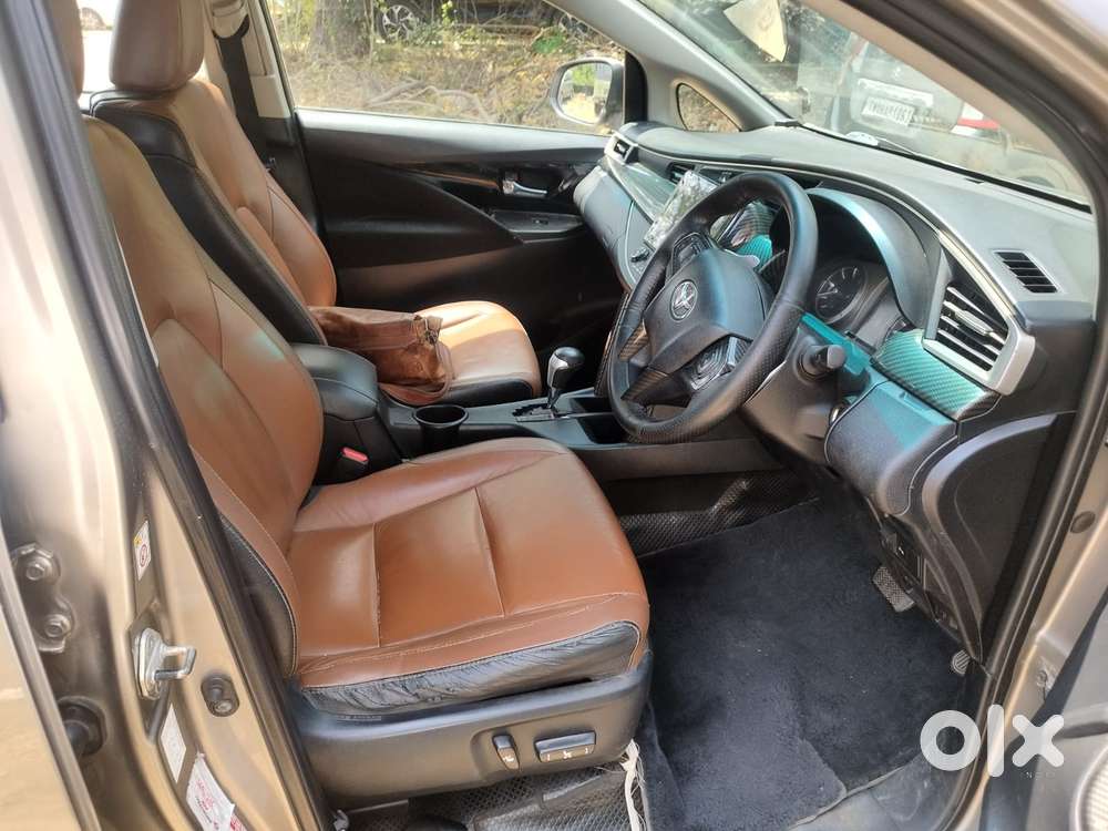 Toyota Innova Crysta 2.8z Automatic, 2017, Diesel