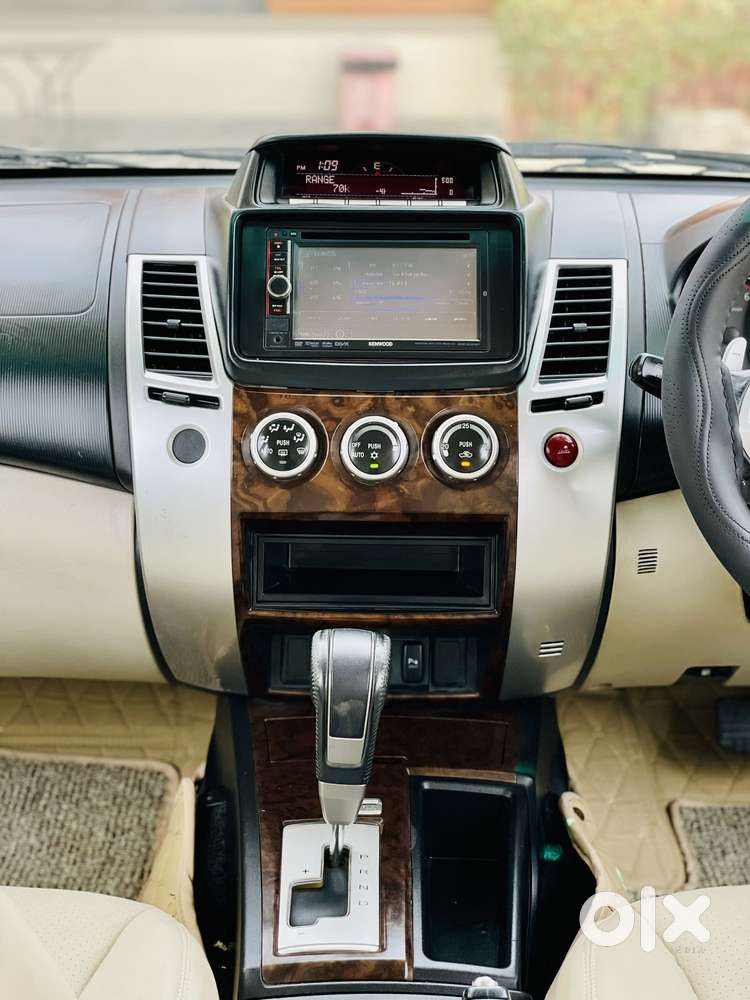 Mitsubishi Pajero Sport 4x2 Automatic, 2015, Diesel